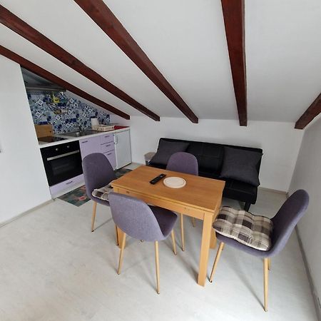 Apartments With A Parking Space Lopar, Rab - 16680 Екстериор снимка