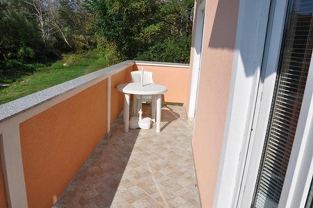 Apartments With A Parking Space Lopar, Rab - 16680 Екстериор снимка