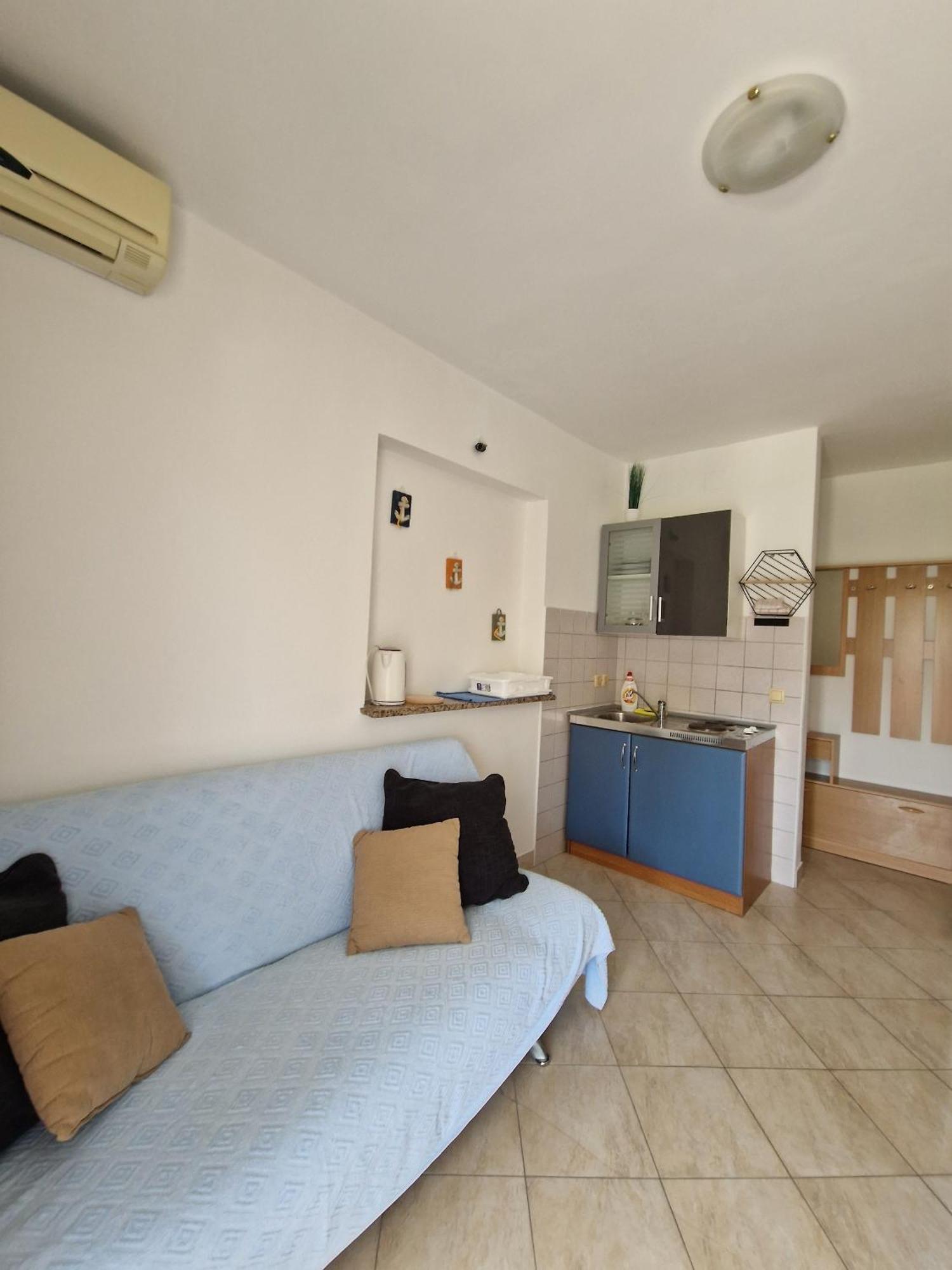 Apartments With A Parking Space Lopar, Rab - 16680 Екстериор снимка