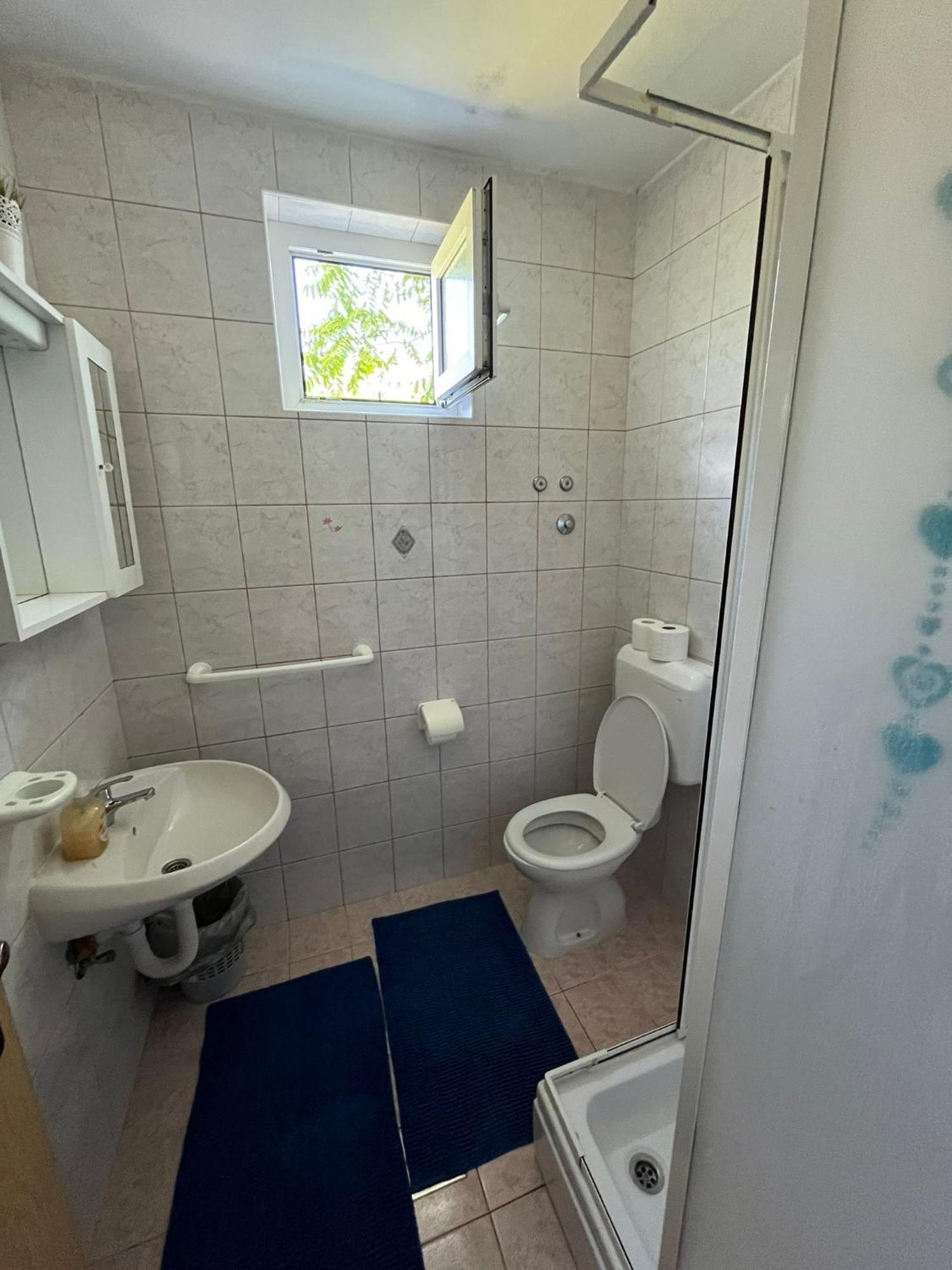 Apartments With A Parking Space Lopar, Rab - 16680 Екстериор снимка